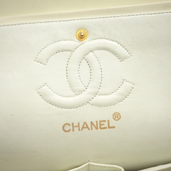CHANEL Matelasse 23 Double Chain Flap Coco Mark Shoulder Bag White Ladies - Picture 8 of 10